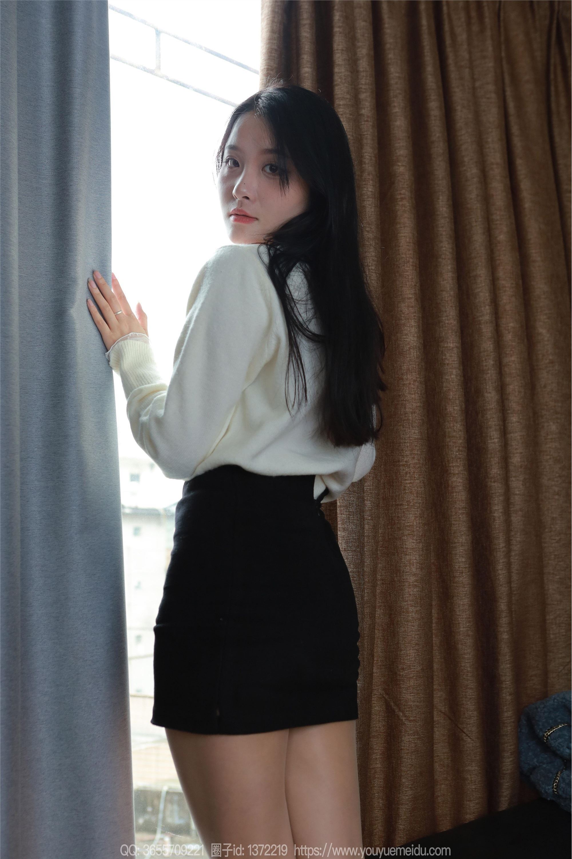 IESS异思趣向  2025.03.03 丝享家 1991 婉萍《酒杯美腿》